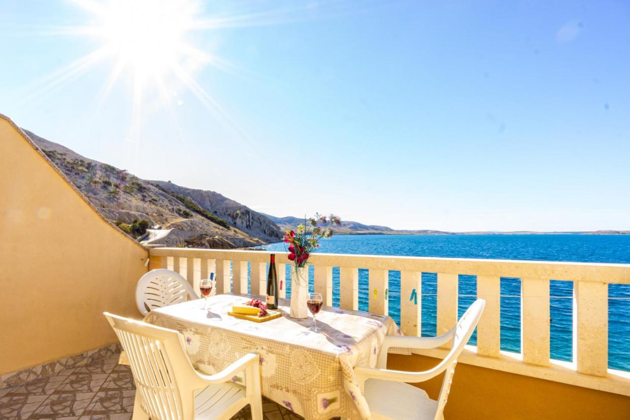 Kustic At The Beach Metajna Exterior photo