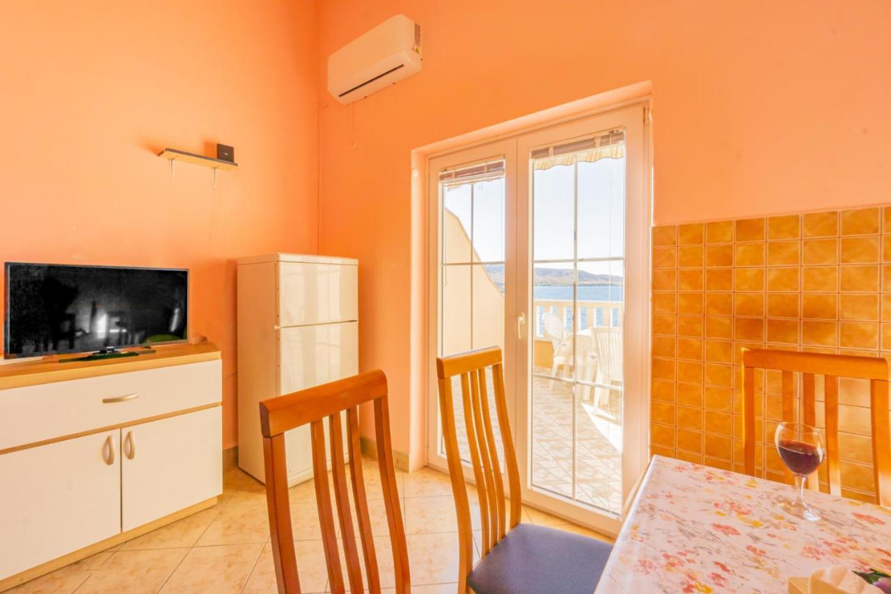 Kustic At The Beach Metajna Exterior photo